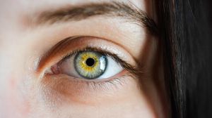 Ce efecte au temperaturile ridicate asupra ochilor. Cum ne afectează căldura vederea