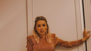 Sensy se întoarce pe băncile școlii! De ce a decis acum să meargă la facultate