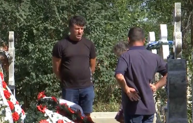 preot, cimitir, pietonala, scandal, vrancea, mircestii noi