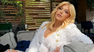 Loredana Groza lovește din nou! În ce ipostază s-a fotografiat artista, direct din baie