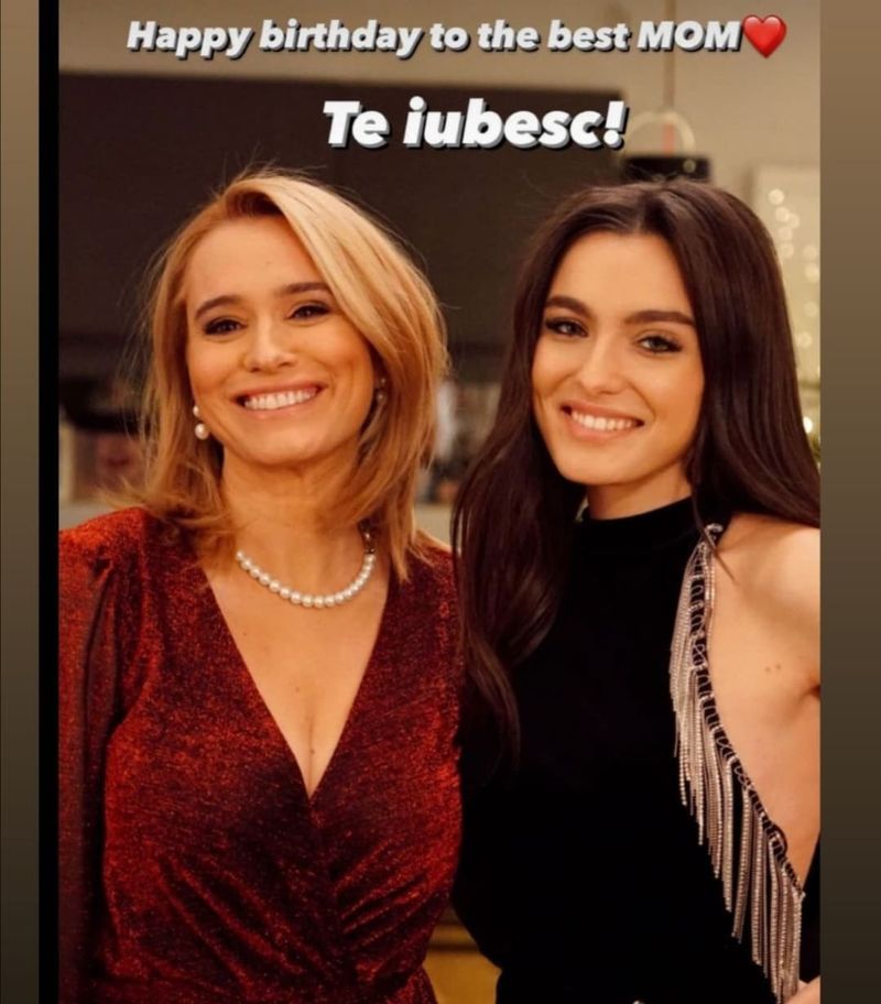 Andreea Esca, Alexia Eram 