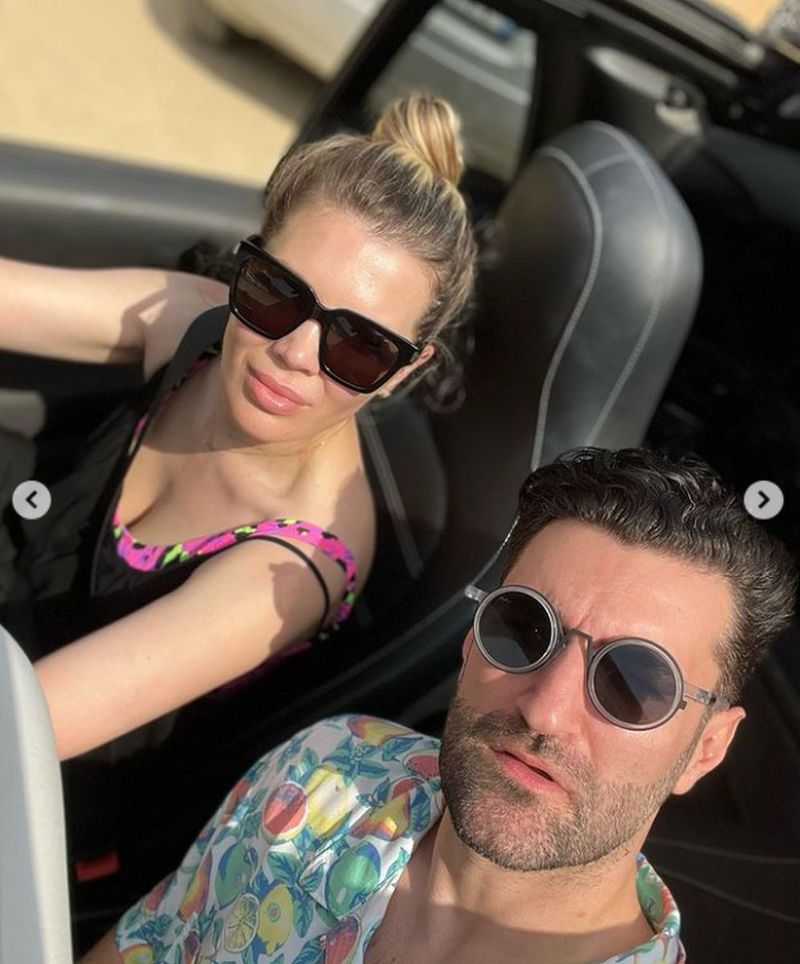 smiley si gina pistol