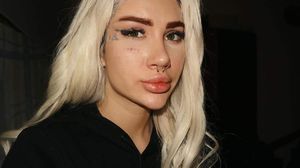 Cum arată Bia Khalifa fără niciun strop de machiaj. „O să fiu într-o zi foarte de plastic și Barbie o să fie foarte geloasă pe mine.”