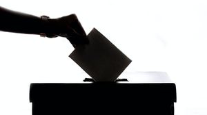 varsta minima de votare romania