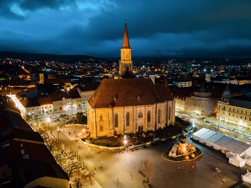 Orașul din Rom&acirc;nia unde poți merge gratis cu autobuzul și tramvaiul. Iată care sunt condițiile de care să ții cont
