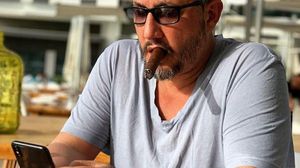 Cine este iubita omului de afaceri Joshua Castellano. Tânăra provine din Slatina și are doar 23 de ani