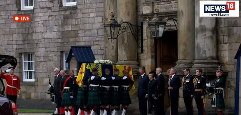 Sicriul Reginei Elisabeta a ajuns la Palatul Balmoral din Scoția! 