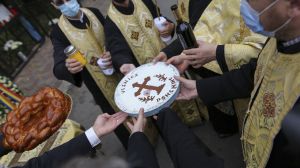 Moşii de toamnă. Tradiţii în Sâmbăta Morţilor