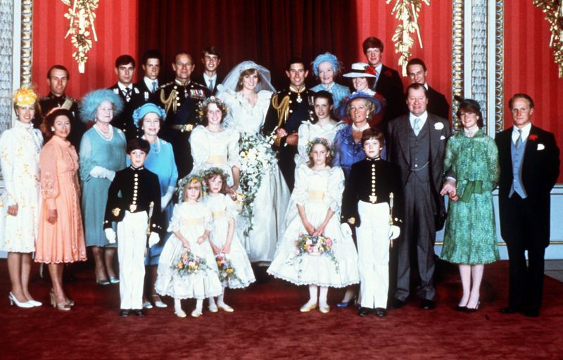 Arborele genealogic al Reginei Elisabeta a II-a: bunici, părinți, copii și nepoți