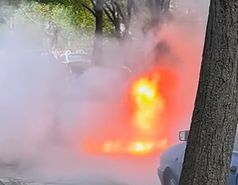 masina in flacari, incendiu, galati, clipe de groaza