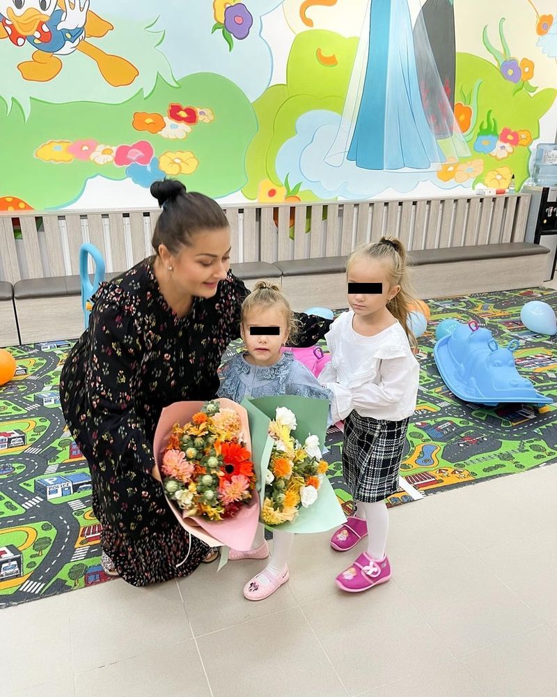 Ce au observat fanii la Gabriela Cristea, după ce și-a mutat fetele de la grădinița privată. Nu le-au venit să creadă: „Păcat de copii, îmbrăcați cu lucruri ieftine”