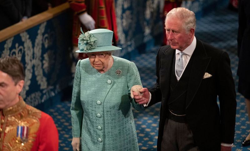 regina elisabeta a ii a si charles
