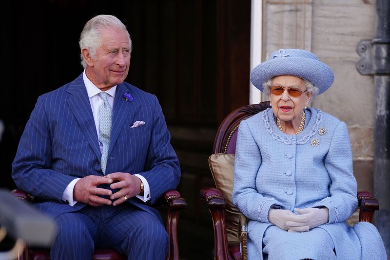 Charles al III-ea este noul Rege al Regatului Unit. Cine au fost ceilalți doi monarhi ce au purtat același nume ca deținătorul actual al Coroanei Regale