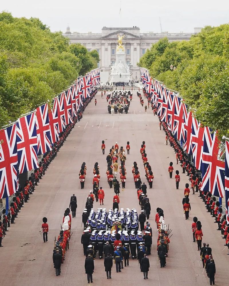 kate middleton tinuta inmormantare regina