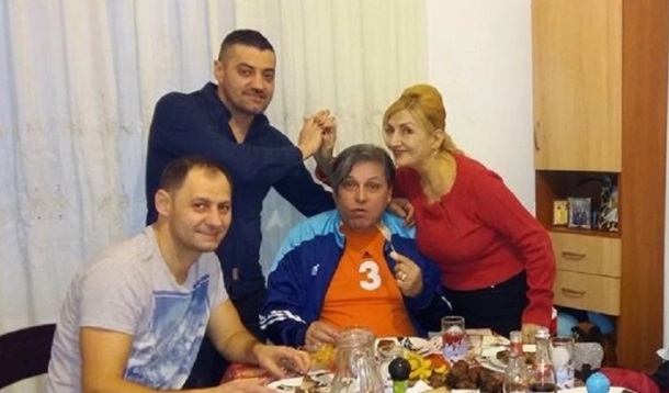 Ileana Ciuculete, alături de băieții săi și de Cornel Galeș Ileana Ciuculete copii