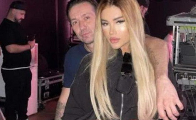 Tudor Sișu a vorbit pentru prima dată despre relația cu Bia Khalifa, după ce s-a zvonit că sunt &icirc;mpreună. Cum stau, de fapt, lucrurile &icirc;ntre cei doi: &bdquo;Are 20 de ani, e nebună, eu am 45 de ani&rdquo;