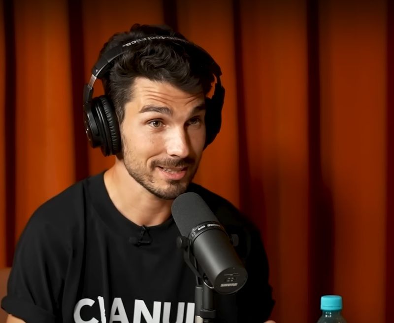 Anghel Damian despre sărutul lui Theo Rose cu Denis Hanganu