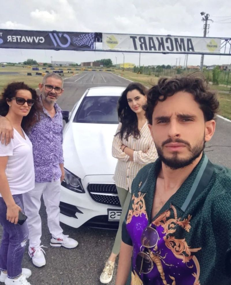Daniel Onoriu, Izabela Onoriu 