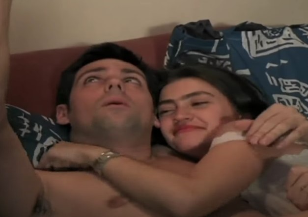 Rona Hartner și Ștefan Bănică Jr. sărut