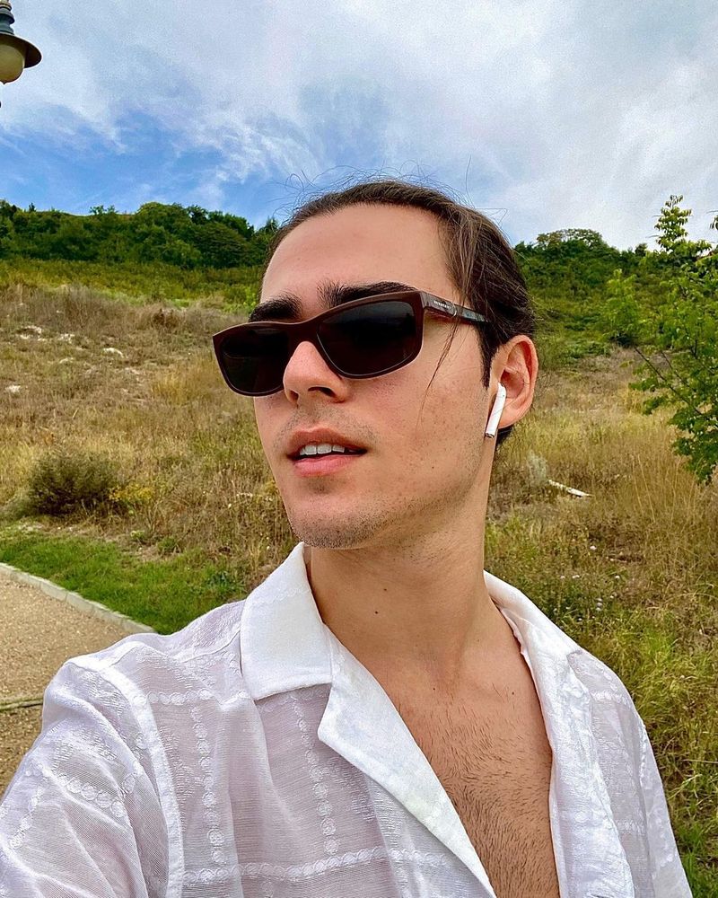 Cum sună vocea lui Radu Bănică. &Icirc;i calcă pe urme tatălui său