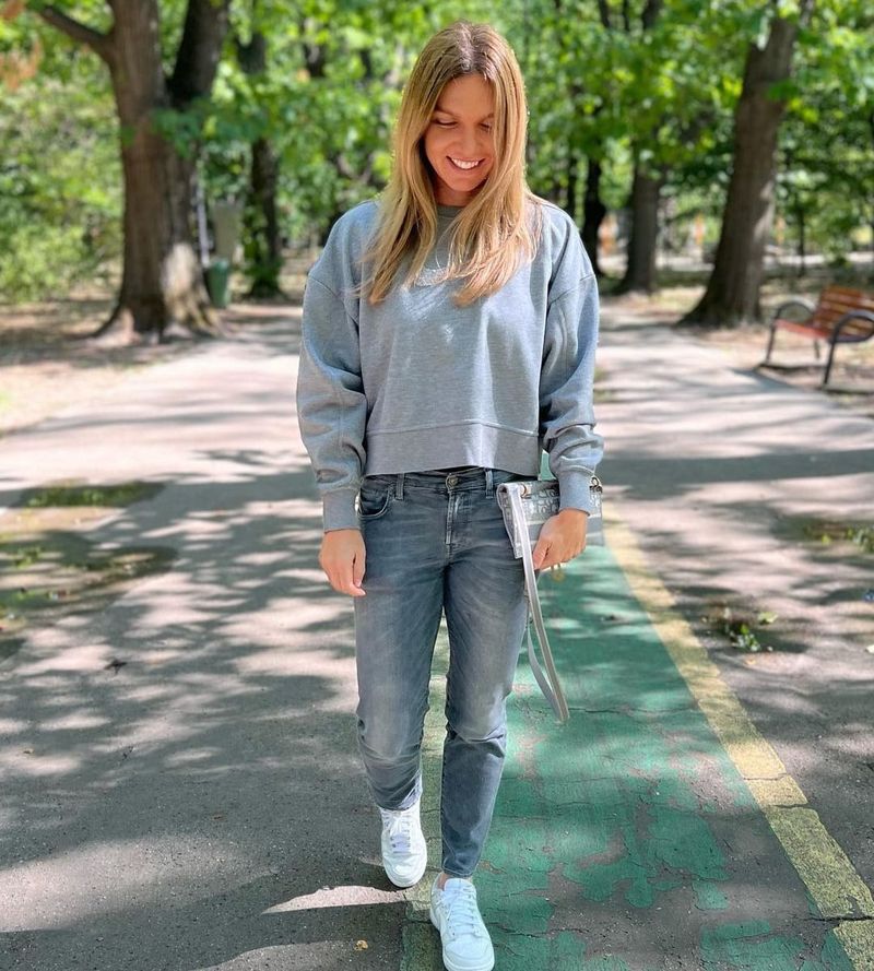 Simona Halep operație