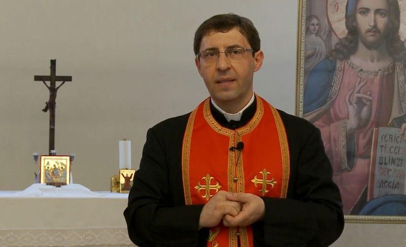 Accident cumplit în Timiș! Preotul Remus Dobra a murit, după ce a intrat cu mașina într-un TIR: „În mod fulgerător a trecut la cele vașnice”