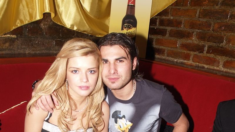 Adrian Mutu și Alexandra Dinu Decizia judecătorilor în procesul dintre Adrian Mutu și Alexandra Dinu! Antrenorul trebuie să scoată din buzunar o sumă colosală pentru fosta soție