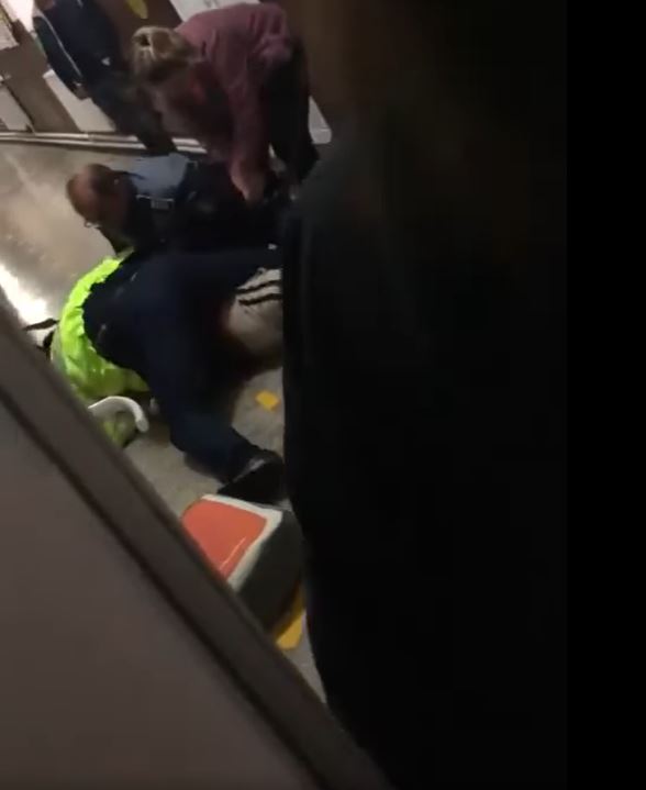 Scene incredibile într-o școală din Bihor! Un elev de 14 ani a fost încătușat de polițiști în clasă, sub ochii colegilor 