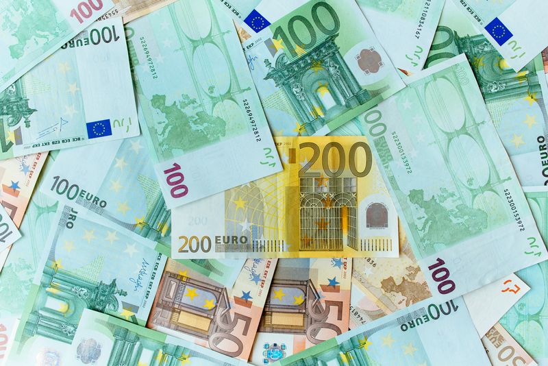 Curs valutar BNR, joi, 6 octombrie 2022. Cât costă astăzi un EURO