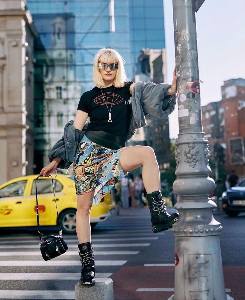 Biografie Bruja. Află totul despre noua artista care face furori în muzica românească