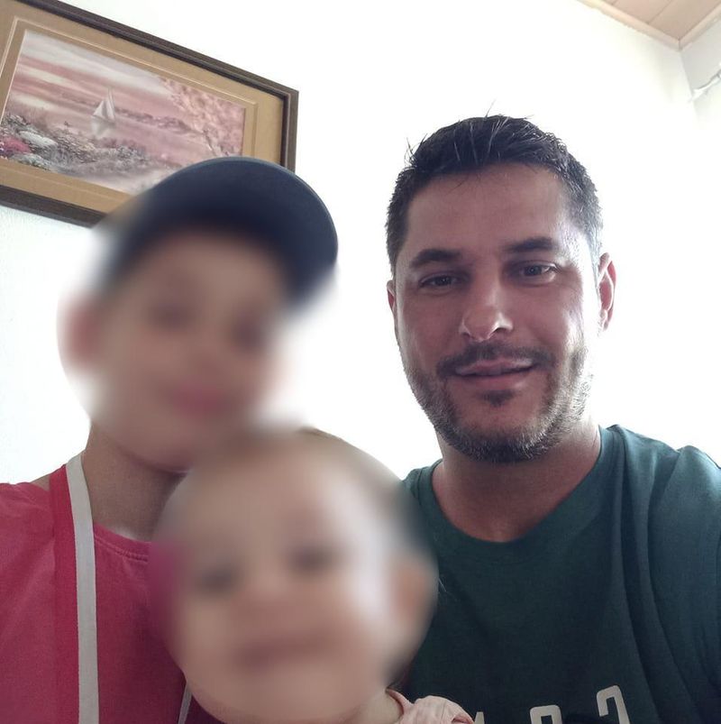 Vasile a murit &icirc;ntr-un accident de muncă &icirc;n Austria! Doi copii minori au rămas acum orfani de tată: &bdquo;&Icirc;ngerii să vegheze drumul tău lin către Dumnezeu&rdquo;