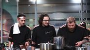Chefi la cuţite 2022. Cine sunt concurenţii rămaşi în echipa lui chef Florin Dumitrescu în sezonul 10