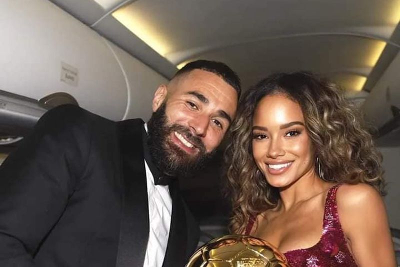 GALERIE FOTO Marchează şi pe teren şi &icirc;n afara lui! Cine este şi cu ce se ocupă iubita superbă a lui Karim Benezma