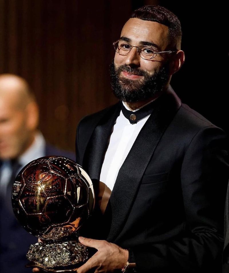 Karim Benzema a fost desemnat câștigător al Galei Balonul de Aur 2022