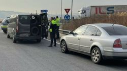 Un bărbat din Sibiu i-a lăsat mască pe oamenii legii! S-a îmbătat, a furat o mașină de poliție și a început să oprească alți șoferi în trafic