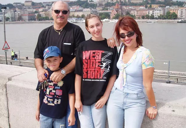 Marina Almășan, Victor Socaciu și familia