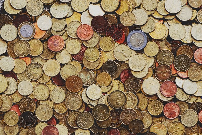 Curs valutar BNR, marți, 25 octombrie 2022. Cât costă astăzi un EURO