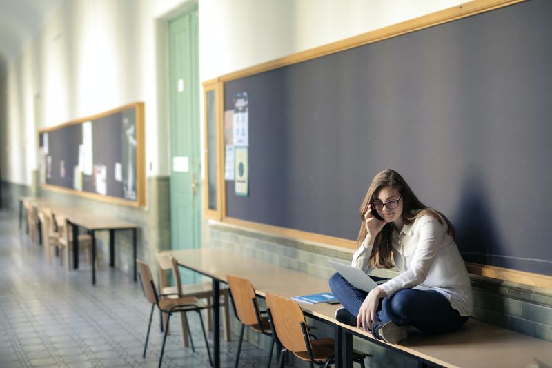 Când se întorc elevii pe băncile școlii după vacanța de toamnă. Iată cum arată structura anului școlar 2022-2023