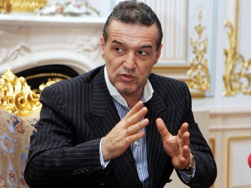 Gigi Becali şi-a 