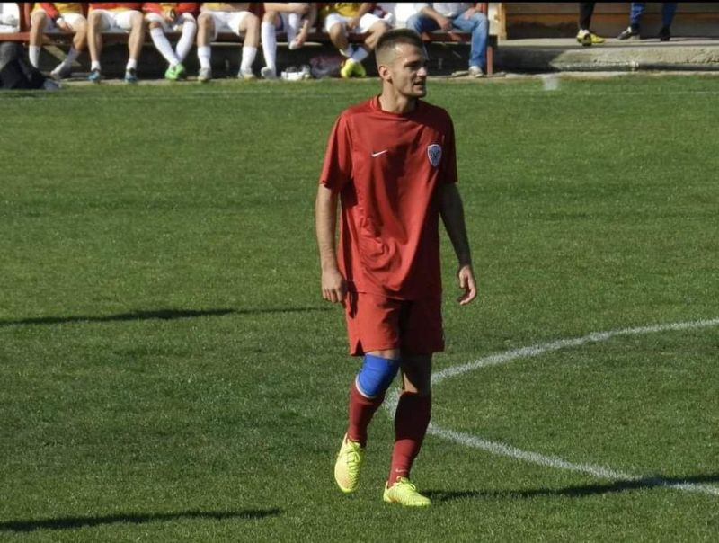 Jocurile de noroc i-au distrus viaţa unui fotbalist român: &quot;Am pierdut tot&quot;. A ajuns să facă videochat din cauza dependenţei