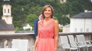 cine e carmen iohannis