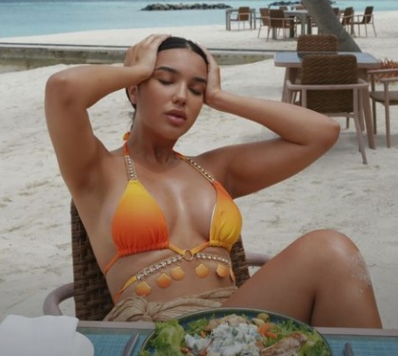 larisa udila, larisa udila vacanta, larisa udila probleme de sanatate