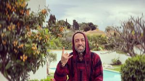 Care este numele real al lui CRBL. De la ce vine numele de scenă al artistului