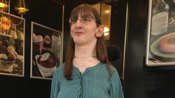 Cea mai înaltă femeie din lume a zburat pentru prima dată cu avionul. Ideea ingenioasă prin intermediul căreia  o companie aeriană a reușit să-i îndeplinească visul