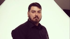 micutzu, frica de apă, micutzu scandal, calea victoriei, micutzu logodnică