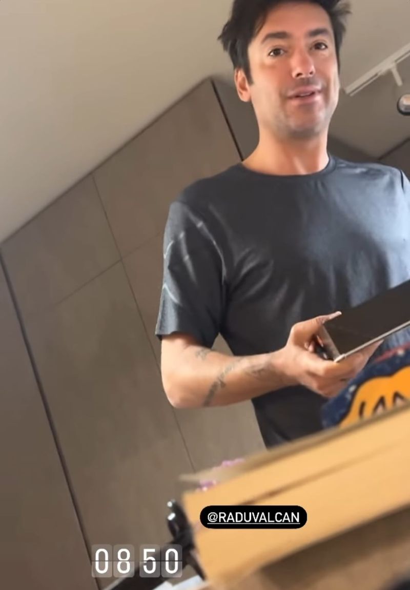 Adela Popescu și Radu Vâlcan schimb de replici