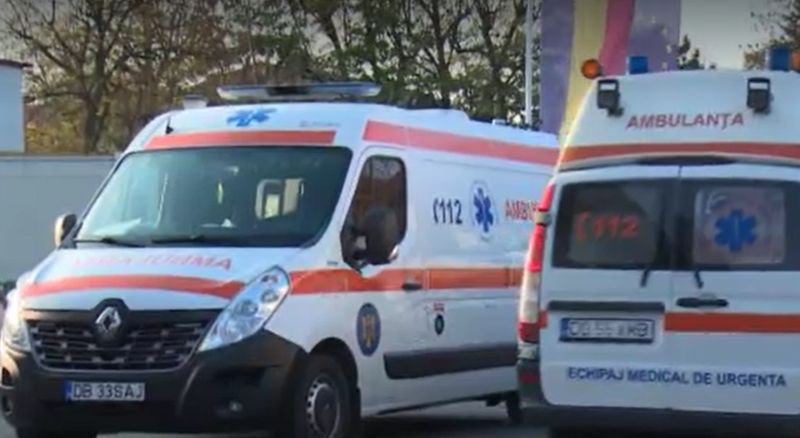 Tânăr de 30 de ani, înjunghiat de prietenul său Tânăr de 30 de ani, înjunghiat de prietenul său