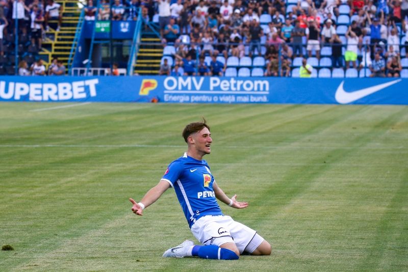 Cupa Rom&acirc;niei: Rapid - Farul. Hagi promite spectacol &icirc;n Giuleşti. Echipele probabile