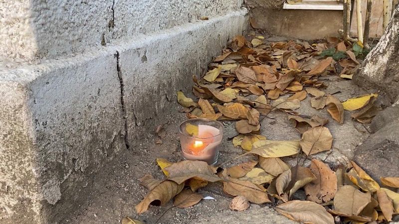 Sinucidere nepalez ghenă București