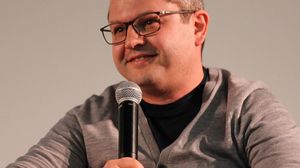 Cine este fiul fostului arbitru Adrian Porumboiu. Se numără printre cei mai de succes regizori de la Cannes